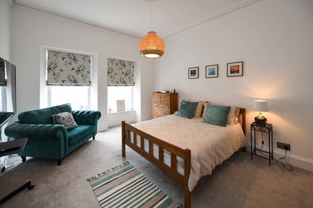 Ayrbados - 4 Bedroom Townhouse in Ayr, Firth Of Clyde