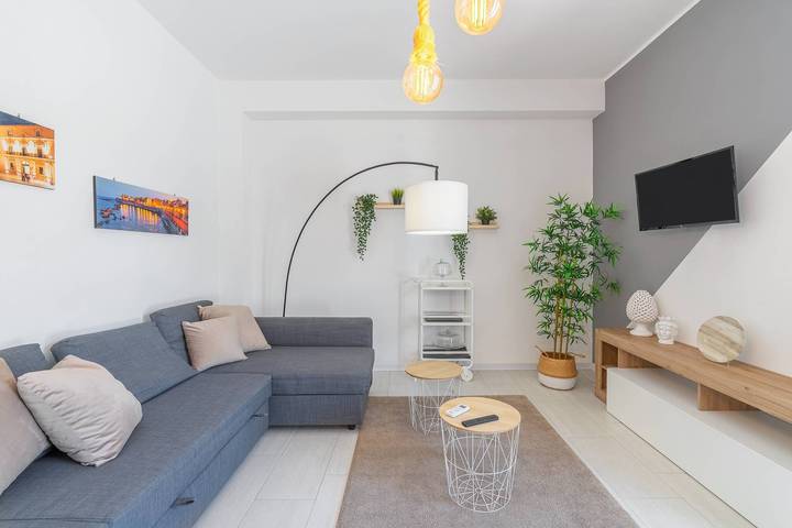 Villa 'Latina' con veranda privata, Wi-Fi e aria condizionata in Solarino, Siracusa e dintorni