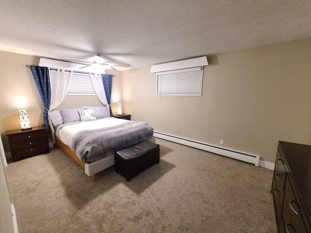 Front Range View, 7 Mins to Downtown in Stratmoor Hills, Stratmoor