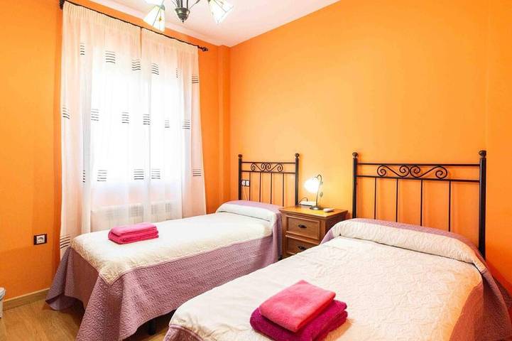 Andalusian house with private pool, views and Wifi in Nigüelas, Cordillera Penibética