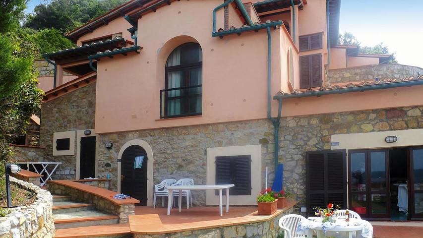 Appartamento per 2 persone, con balcone/terrazza, con animali domestici in Nisporto