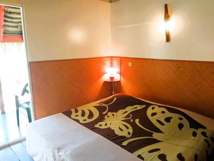 Gîte pour 2 personnes, avec jardin ainsi que piscine et terrasse dans Huahine - 3