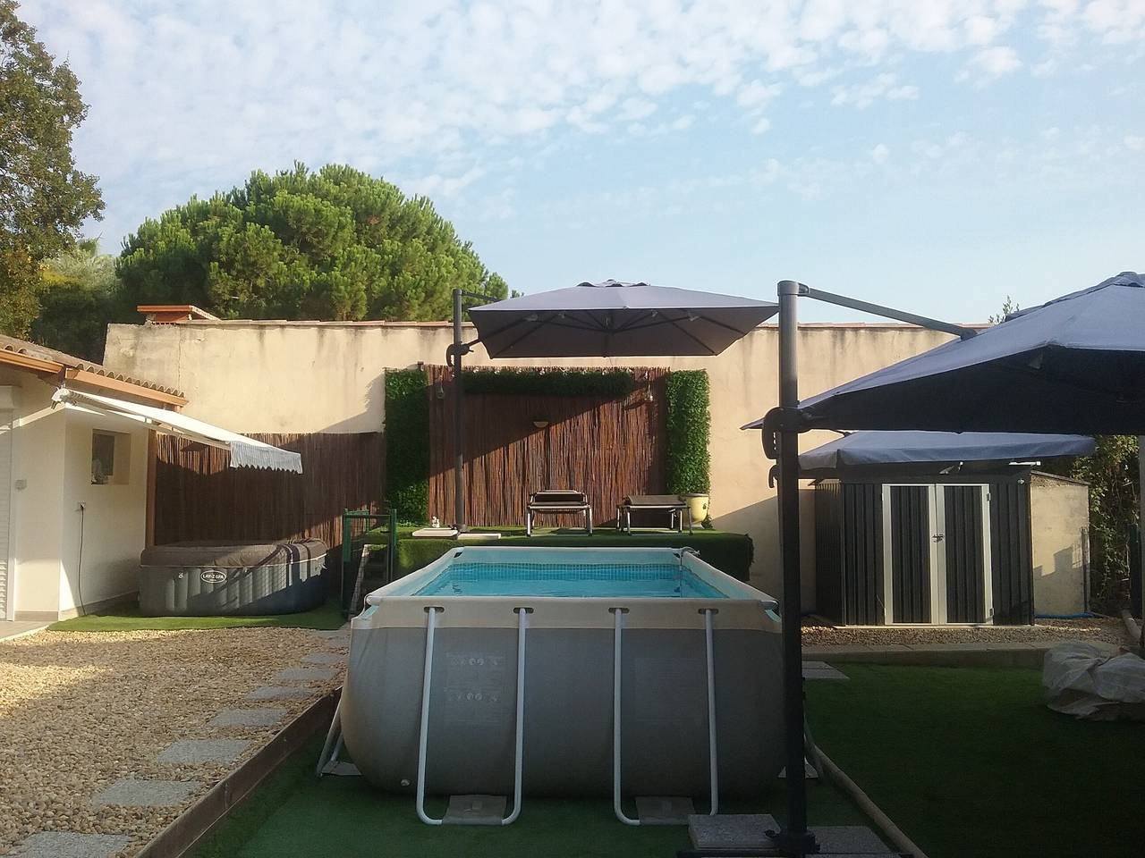 Gîte « Villa athena » avec piscine partagée, terrasse privée et Wi-Fi in Montagnac, Côte méditerranéenne (France)