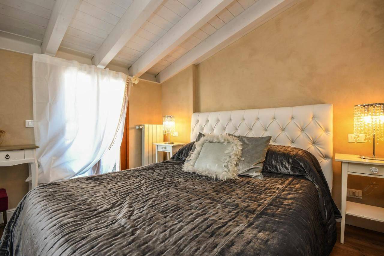 Luxury Suite Sirmione in Sirmione, Gardasee-Berge