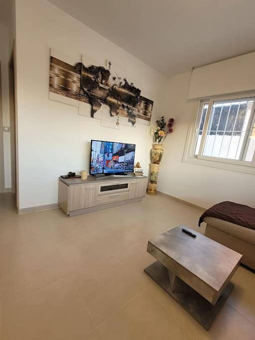 Location de vacances pour 6 personnes, avec jardin et bassin pour enfant ainsi que jacuzzi et piscine à Busot - 3