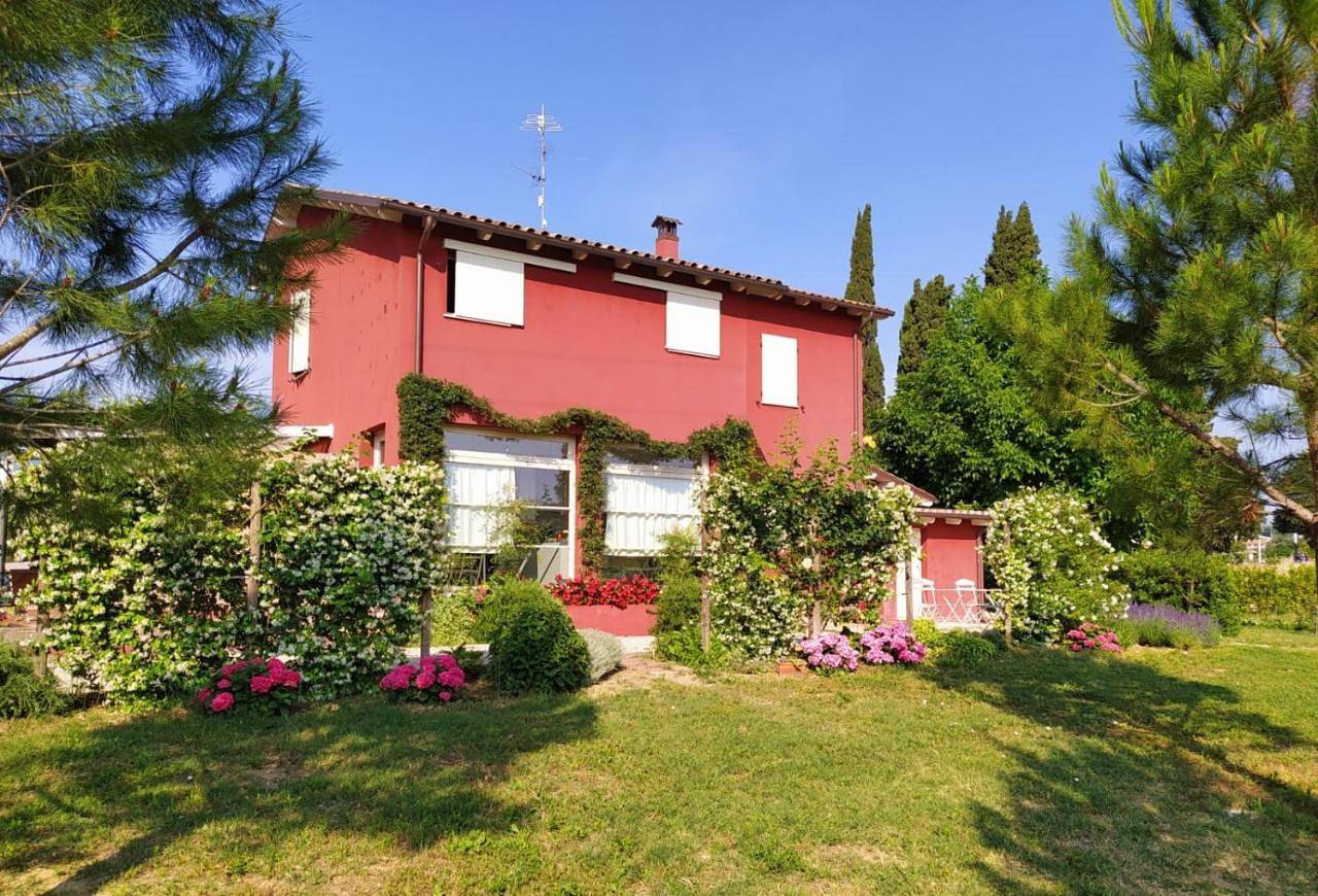 Deluxe Room (2 Adults + 1 Child) in Loreto Aprutino, Provincia di Pescara