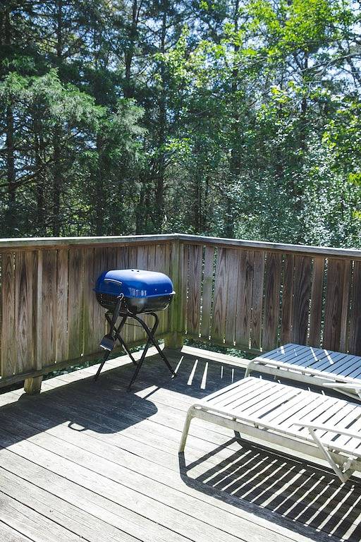 Deerfield Honeymoon Cottage am Autumn Ridge in Natural Bridge