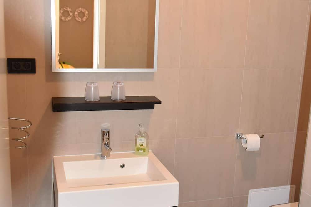 Cały apartament, Villa Pina-Top **** Apartament nad morzem w Tisno / Dalmacja in Tisno, Żupania szybenicko-knińska