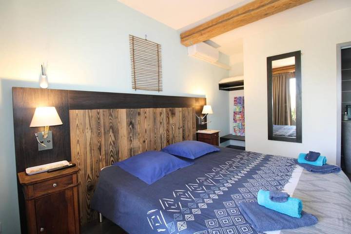 Gîte pour 2 personnes, avec jacuzzi et piscine ainsi que jardin et terrasse à Le Pin - 3