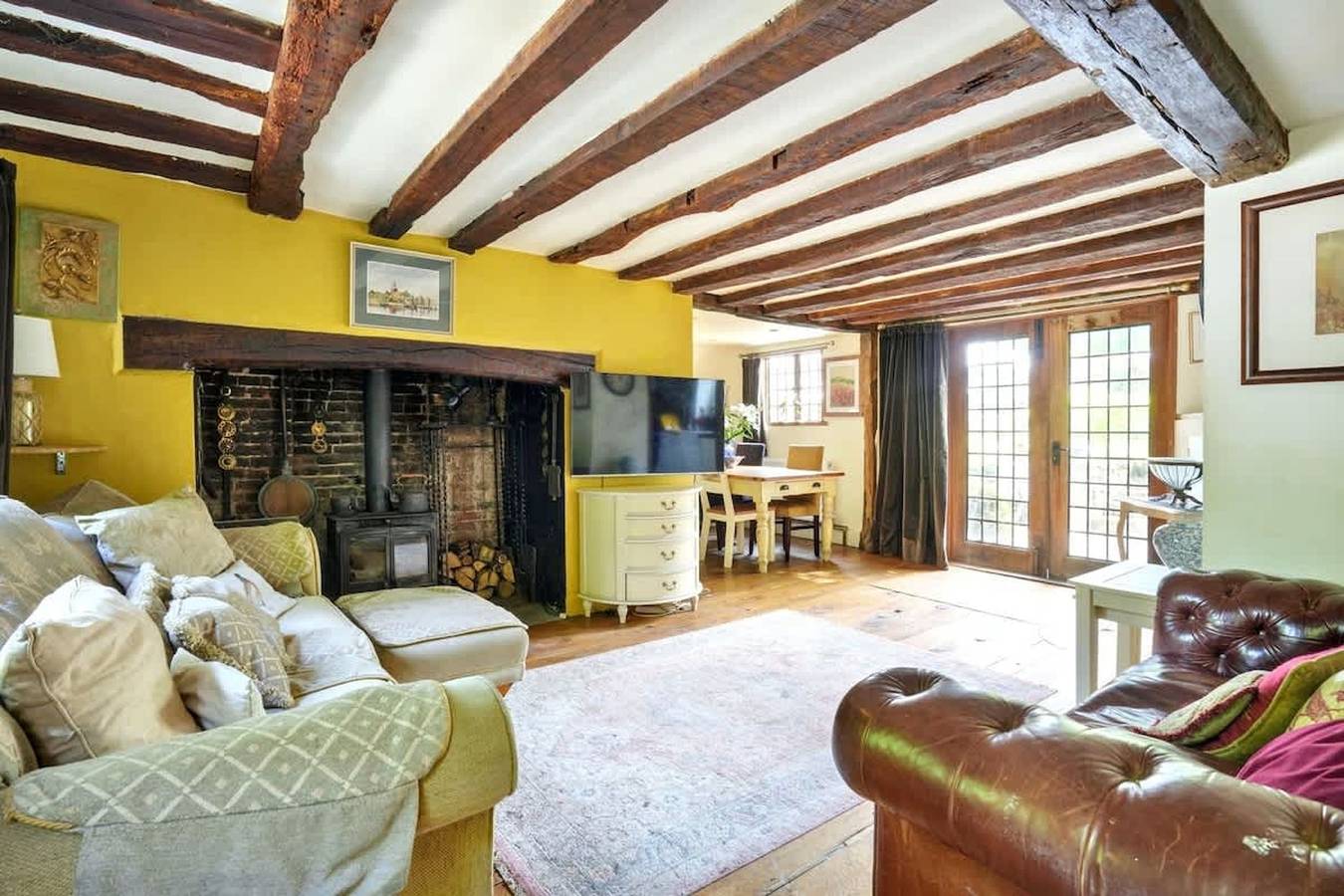 Perfect Booking The Buttery 500 Year Old Cottage in Kent