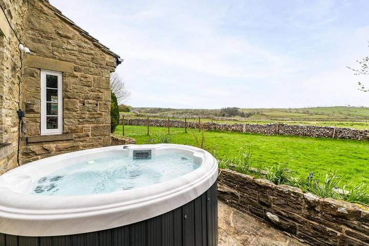 Holiday rental for 10 people, with hot tub and garden in Malham