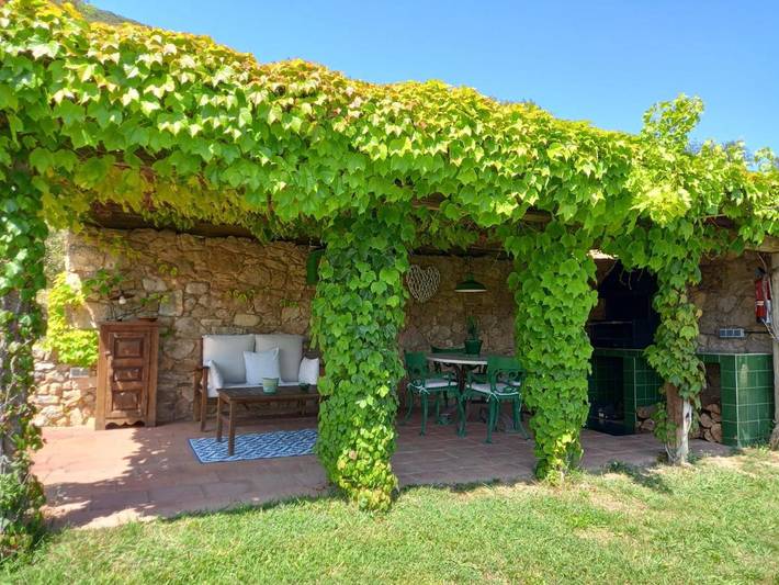 Casa rural para 2 personas, con Terraza y Jardín además de Piscina y Vistas en Bescanó - 3