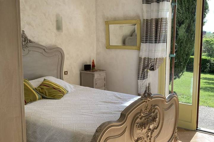 Location de vacances pour 4 personnes, avec terrasse et jardin à Saint-Germain-des-Prés - 4