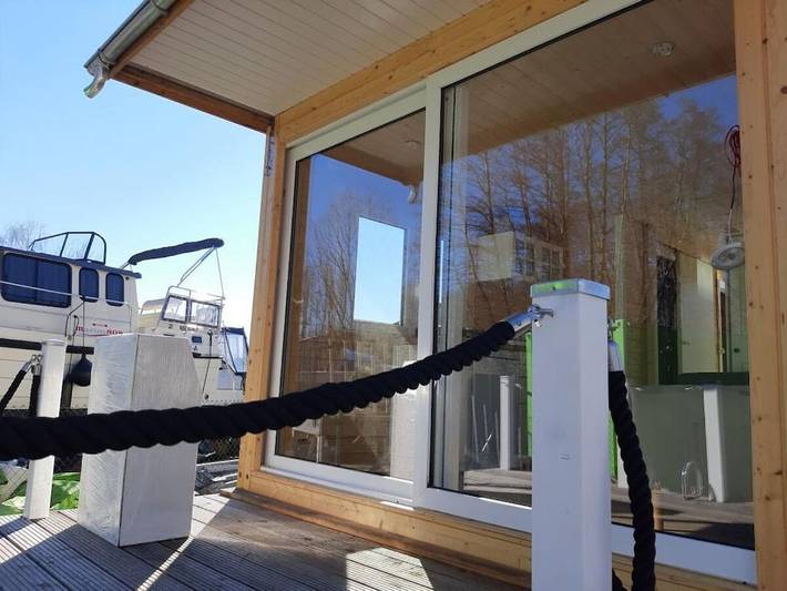 Boot für 3 Personen, mit Terrasse