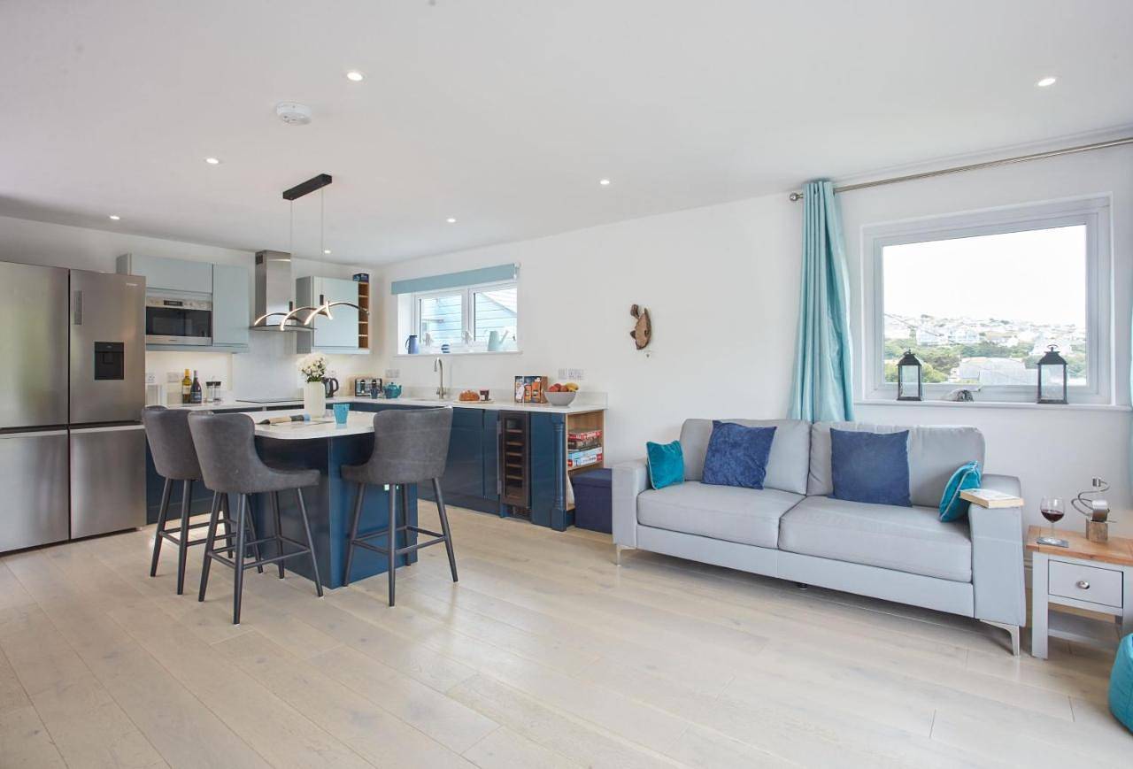 Holiday Home in Polzeath, Pentire Point - Widemouth