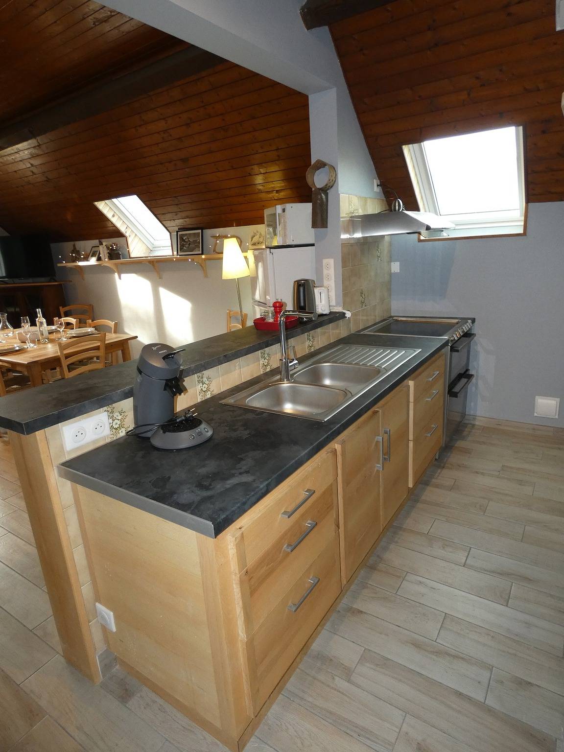 Casa de vacaciones «L’oustal De Préchac» con vistas a la montaña, terraza privada y Wi-Fi in Préchac, Parque nacional de los Pirineos