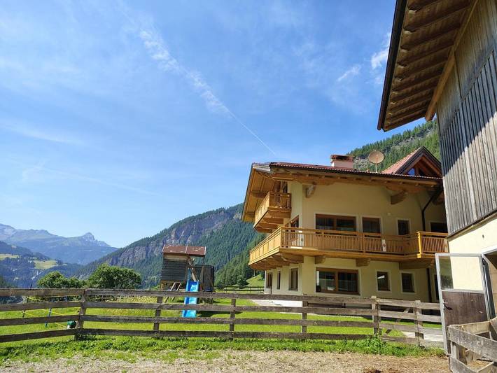 Gîte pour 5 personnes, avec jardin et vue dans Sankt Jodok Am Brenner