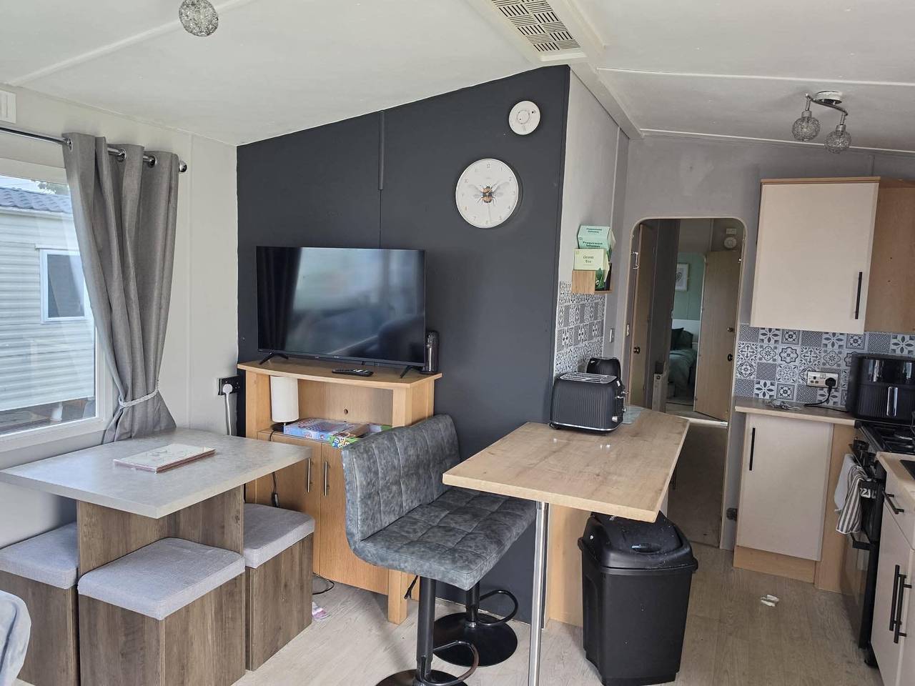 158 South Happy Days - sleeps 8 in Chapel St. Leonards, Lincolnshire