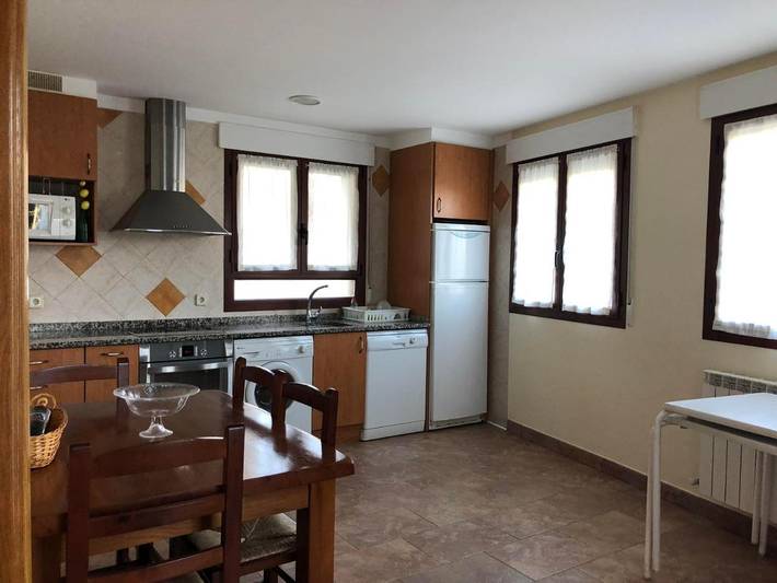 Casa rural para 8 personas, con Terraza en Biurrun-Olcoz - 3