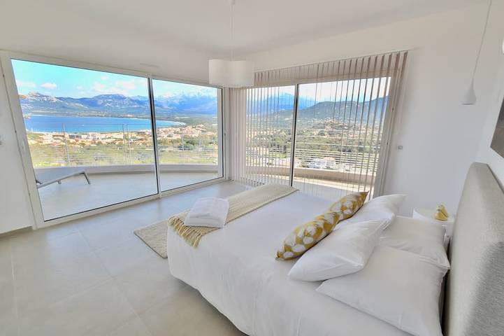 Villa pour 8 personnes, avec terrasse à Calvi - 2