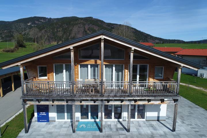Hütte für 5 Personen, mit Sauna und Balkon/Terrasse sowie Balkon und Whirlpool in Inzell - 2