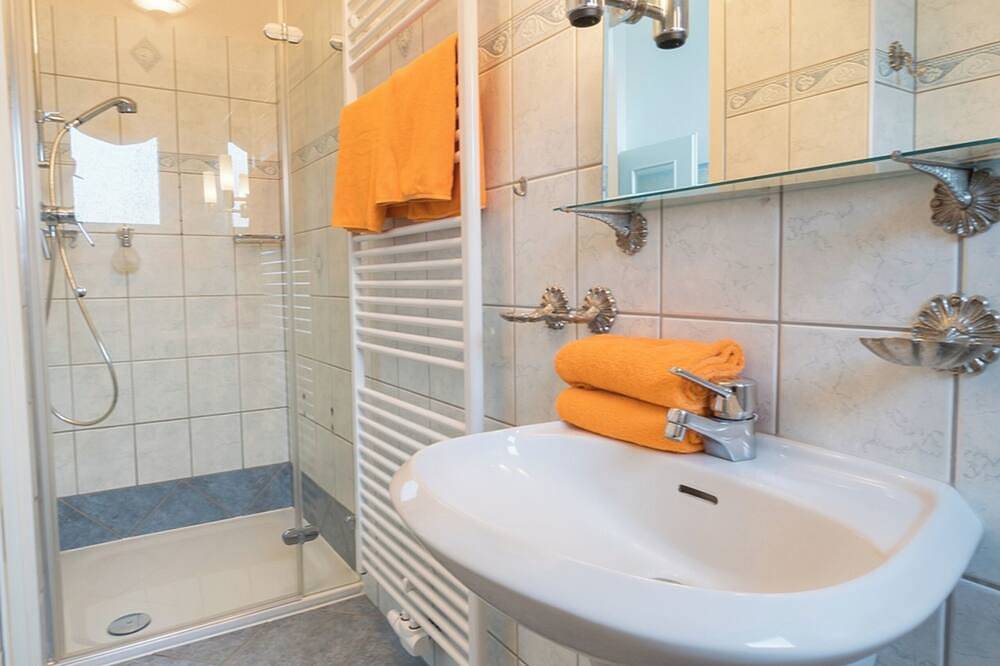 Apartamento entero, Apartment Austernfischer approx. 65sqm, 1 bedroom, 1 apartment, in the center of Borkum. Top in Borkum
