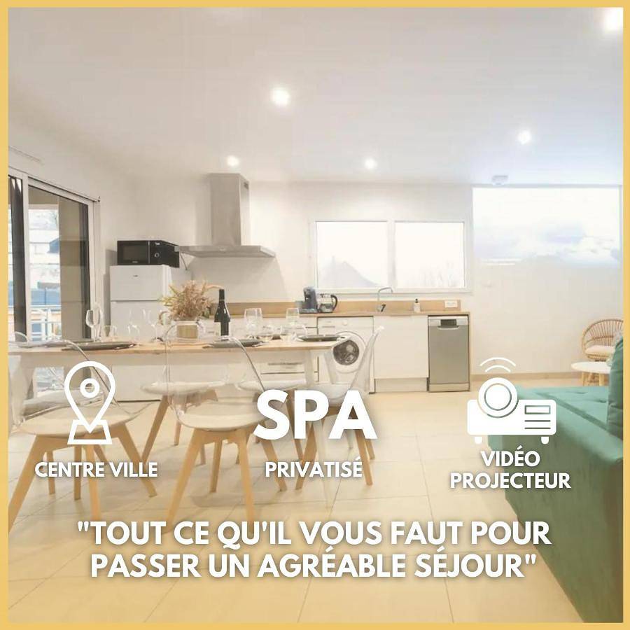 Appartement entier, Apartment with Terrace in La Gacilly, Région de Vannes