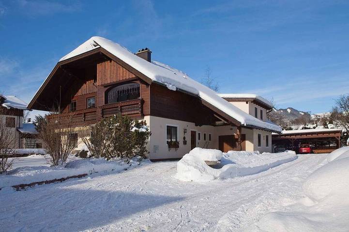 Ferienwohnung für 4 Personen, mit Balkon und Garten am Wolfgangsee