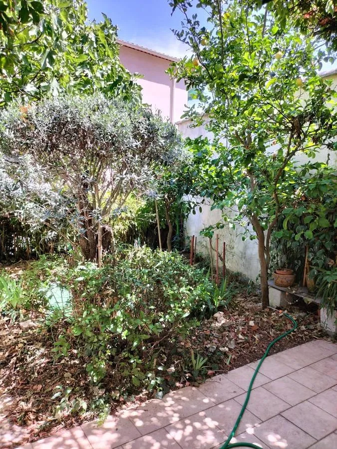 Casa de vacaciones para 7 personas, con terraza y jardín - 1