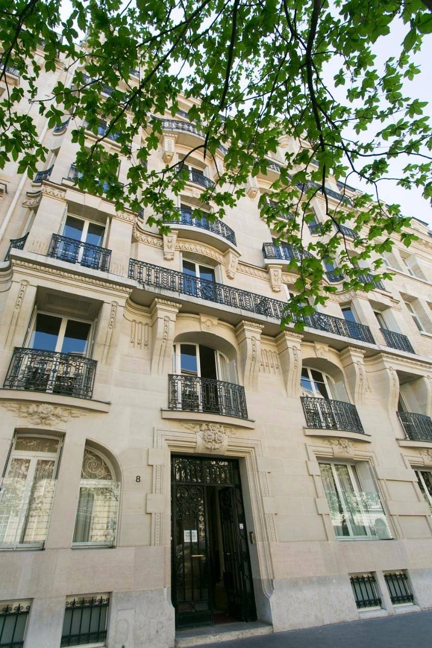 Classic One-Bedroom Apartment - Courtyard View in Tour Eiffel, Paris