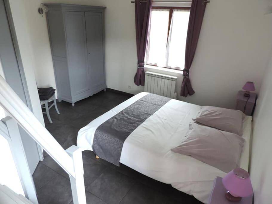 Gîte composé de 2 maisons avec cheminée et sauna in Houdetot, Région de Dieppe