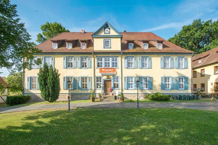 Hotel, mit Terrasse und Garten sowie Ausblick