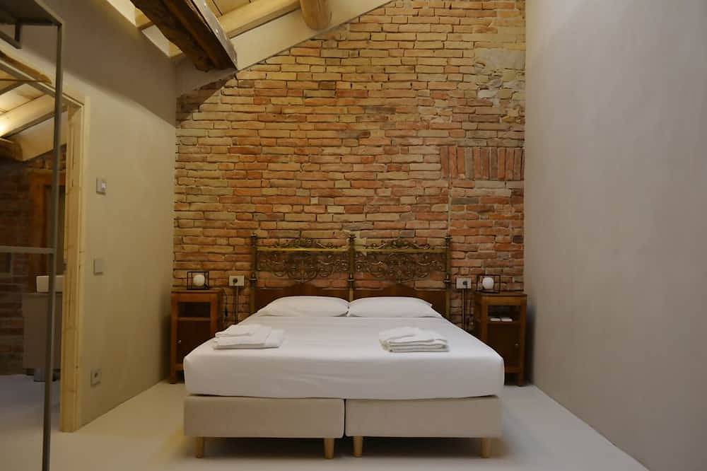 Entire apartment, Dowry Room in Belluno, Schiara