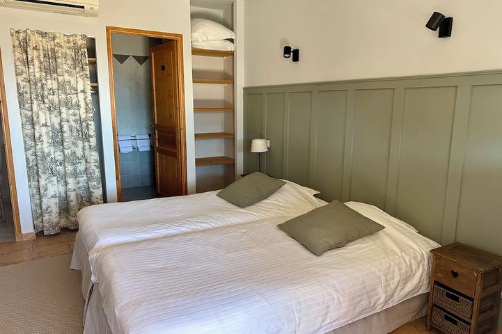 Gîte pour 6 personnes, avec jardin et piscine à Propiac - 2