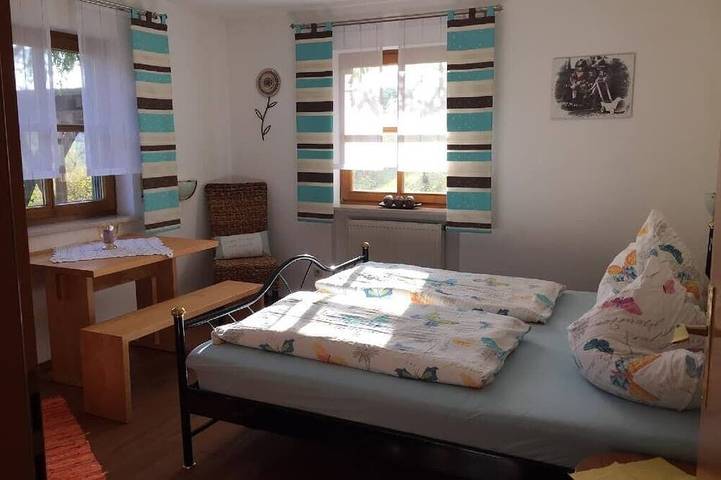 Ferienwohnung für 4 Personen, mit Balkon und Garten