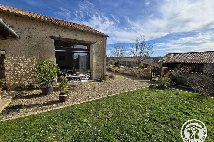 Gîte pour 2 personnes, avec jardin