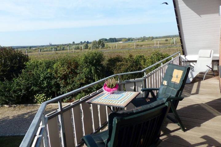 Ferienwohnung für 2 Personen, mit Balkon und Terrasse sowie Ausblick in Wesel - 3
