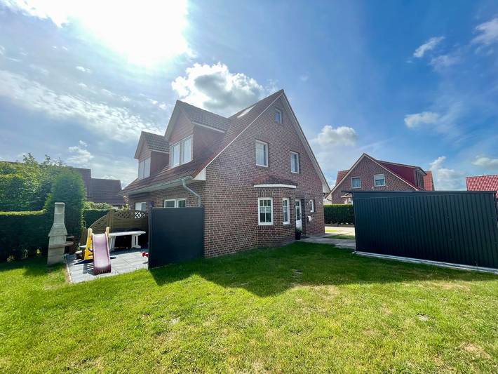 Ferienhaus für 6 Personen, mit Terrasse und Garten in Hamswehrum