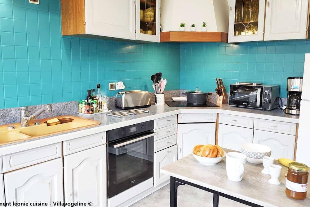 Entire apartment, Apartment Leonie Duplex F4 in La Vôge-les-Bains, Épinal region