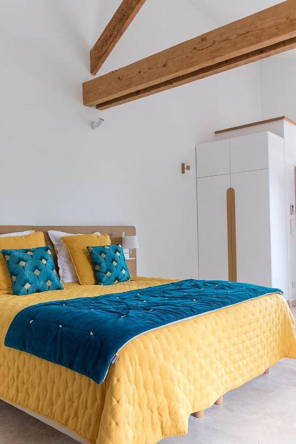 Double Room with Mountain View in Jonquières, Vaucluse