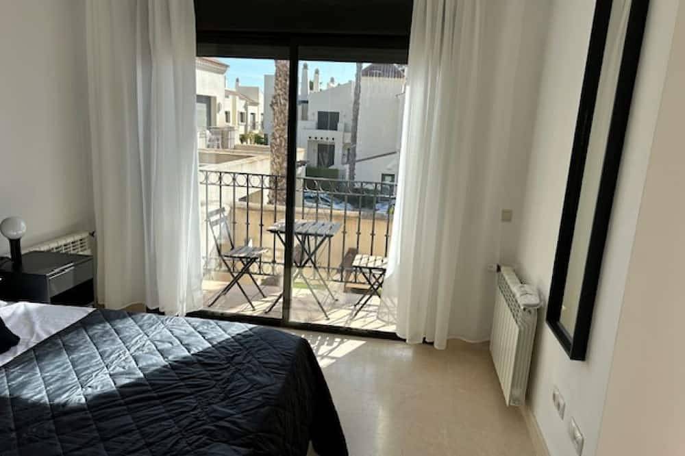 Casacove - Modern,  2 bed Townhouse with pool facing terrace. Roda Golf & Beach. in Roda Golf, San Javier