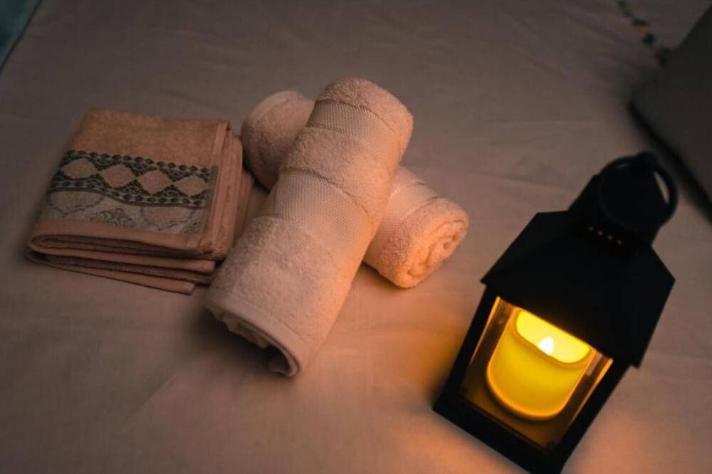 Entire apartment, Chic Budva City Retreat - Studio Apt with Balcony in Budva, Opština Budva