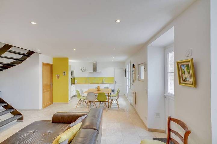 Gîte pour 8 personnes, avec jardin à Jonquerettes - 3