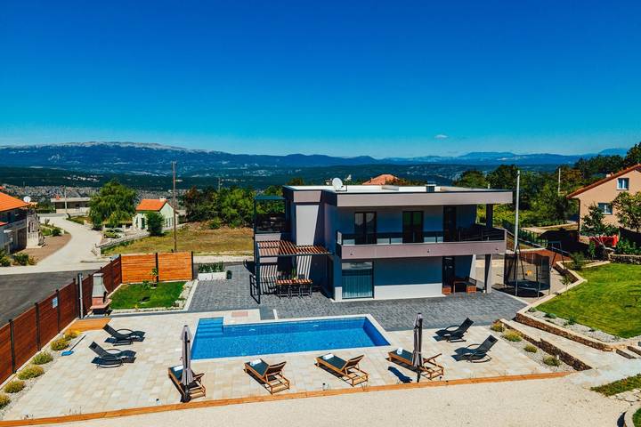 Villa für 8 Personen, mit Garten und Pool an der Makarska Riviera