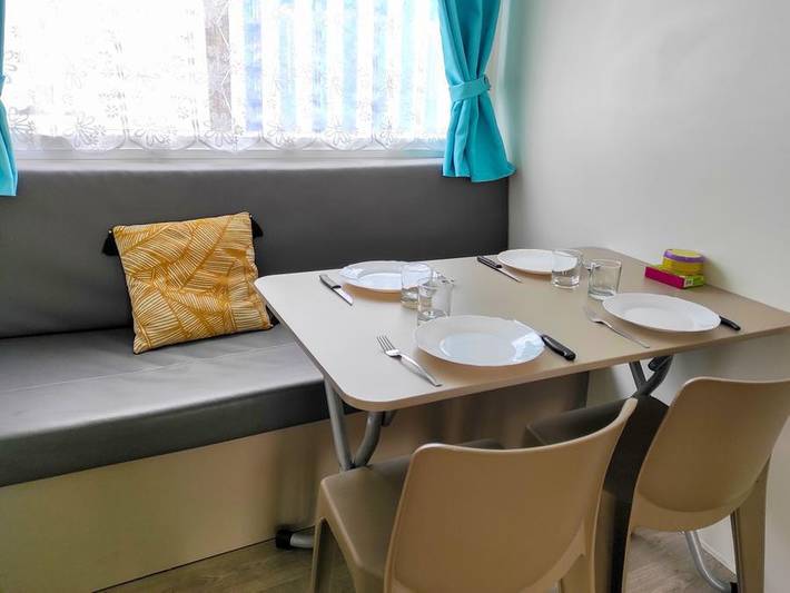 Camping pour 4 personnes, avec terrasse et bassin pour enfant à Saint-Hilaire-de-Riez - 4