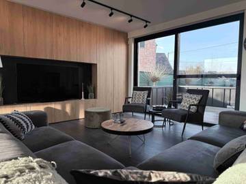 Location de vacances pour 8 personnes, avec terrasse et jardin à Bilzen