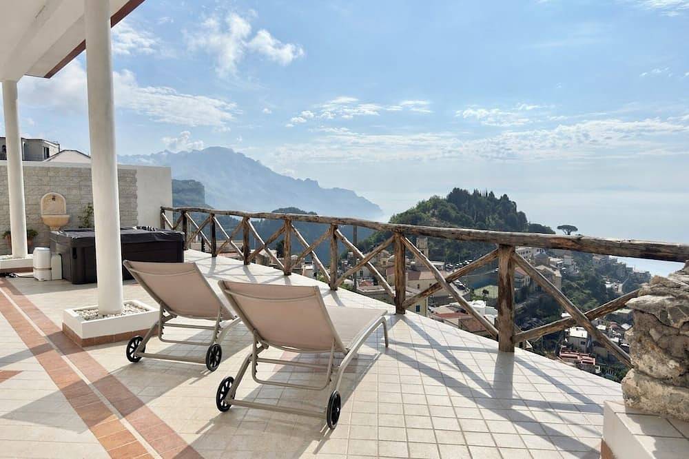 Villa Salice mit privatem Whirlpool und Solarium in Amalfi, Sorrento Coast