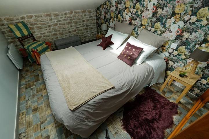 Gîte pour 6 personnes, avec jardin à Chenac-Saint-Seurin-d'Uzet - 2