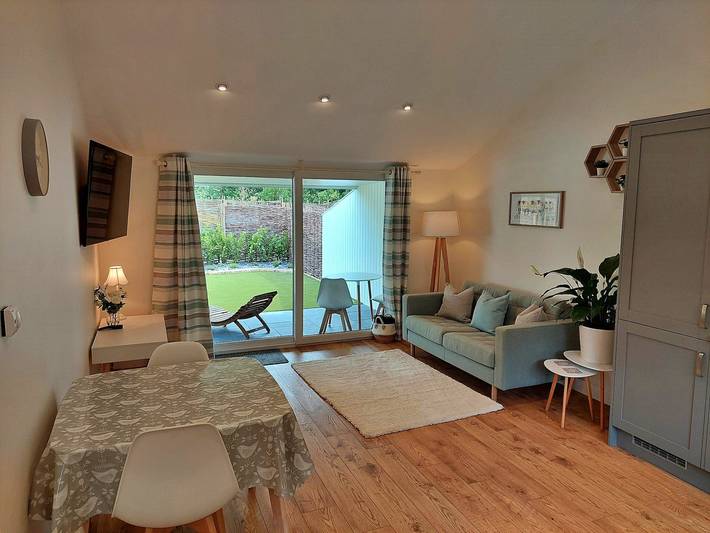 Holiday rental for 2 people, with garden and hot tub in Devon