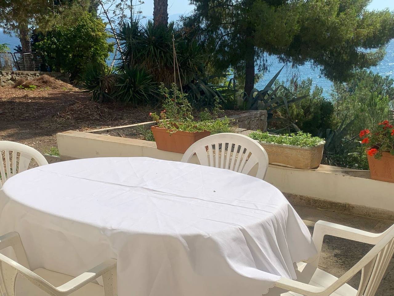 Villa 'Lesvos 30 Meters To The Sea' mit Meerblick, Wi-Fi und Klimaanlage in North Aegean Islands